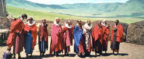 Photos d'une tribu en pays masai. Cliquer sur la photo pour agrandir