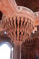 Pilier sculpt  Fatehpur Sikri